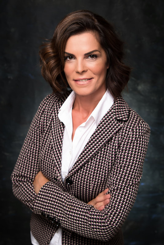 Business photo of a brunette woman